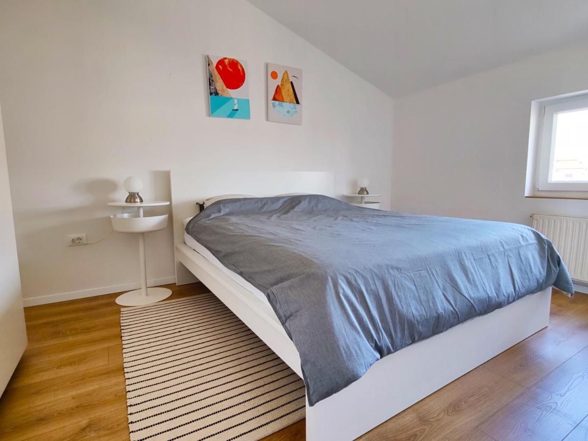 Apartment Lipa Ровинь Экстерьер фото
